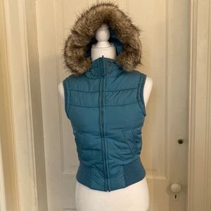 Ae’ropostale down filled puffer vest, with faux fur trim on hood, size small